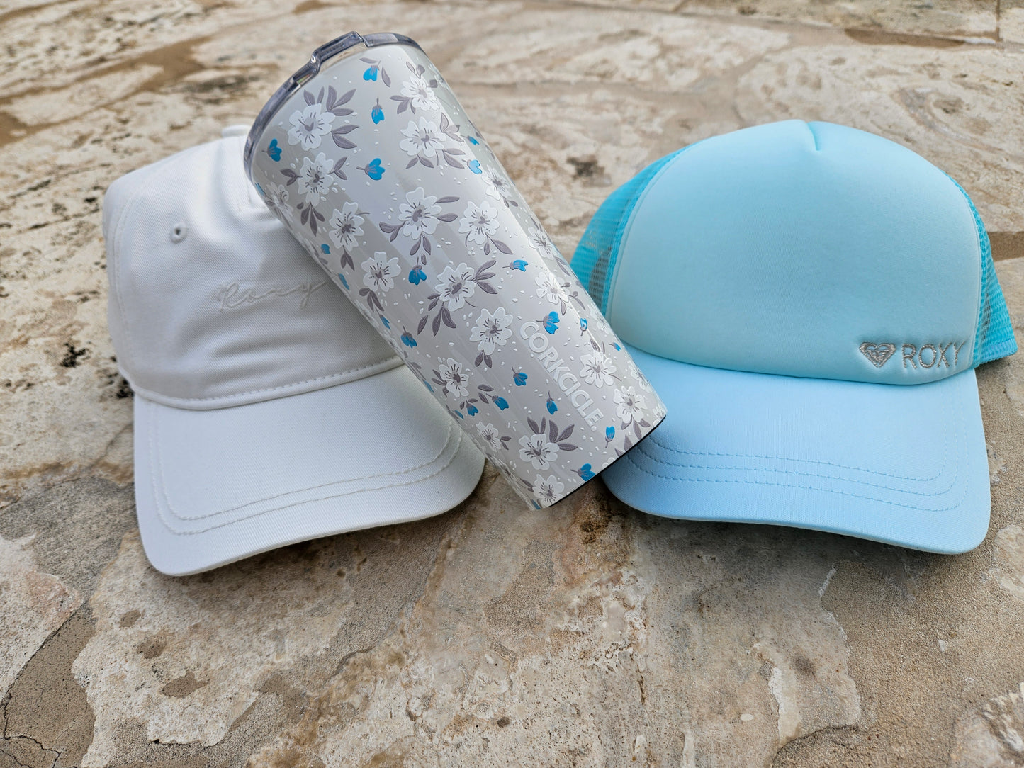 Vaso Corkcicle. Adjunto fotos con gorras de combinacion.