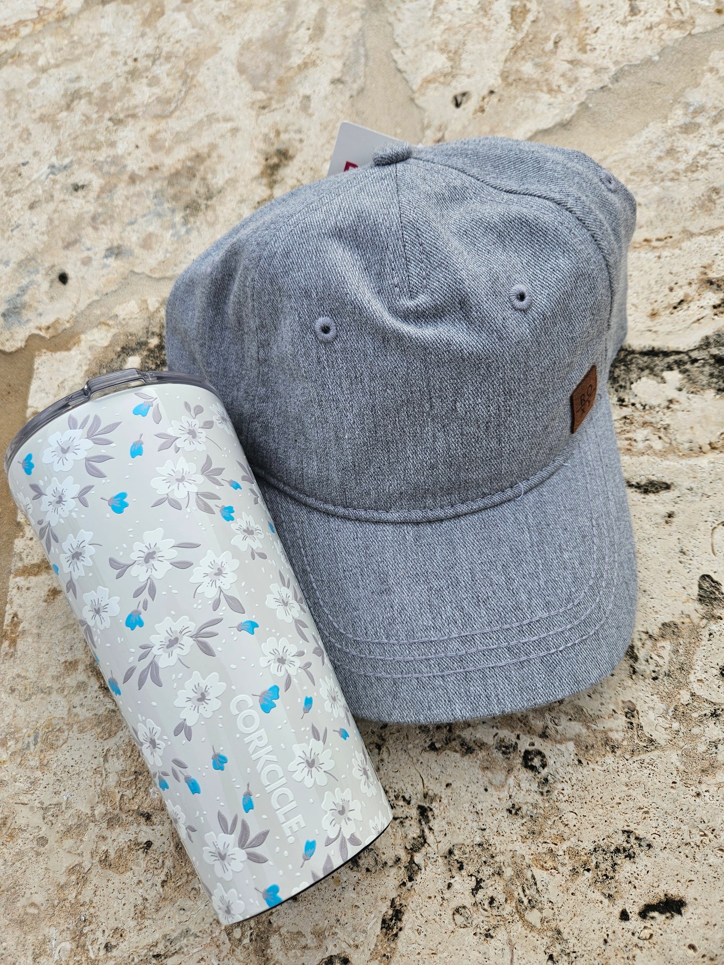 Vaso Corkcicle. Adjunto fotos con gorras de combinacion.
