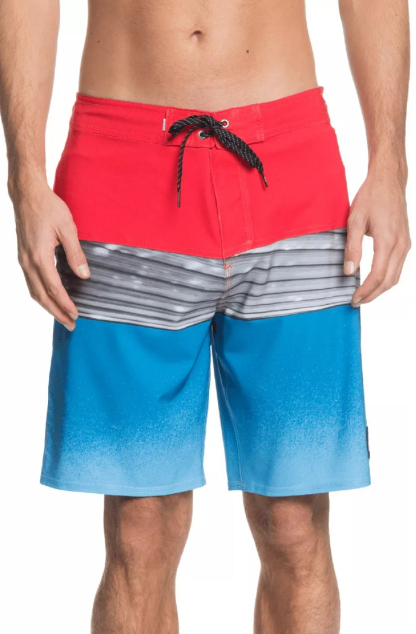 Pantalon de playa Quiksilver. Higiene Hold Down 20