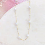 Cadena con muchas perlas