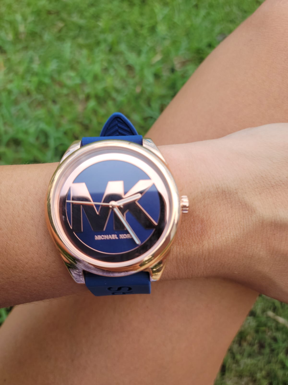 Reloj Michael kors Jan Three-Hand Navy Silicone Watch