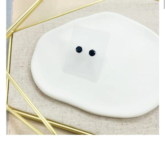 Pantallas negras,a la vuelta redonda oro,plata.