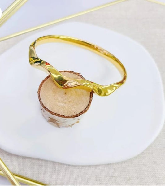 Pulsera Bangle disponible en Oro Plata Stainless Steel